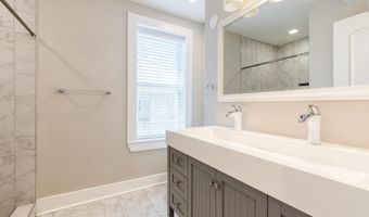 734 S ROBINSON St, Baltimore, MD 21224