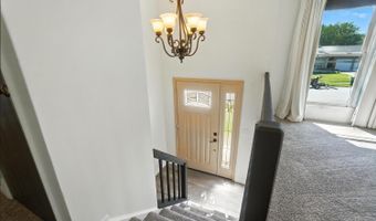 4930 Riverwatch Dr, Delhi, OH 45238