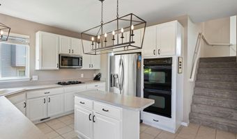 1690 Meadowside Dr, Ann Arbor, MI 48104