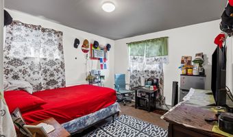 75 Oak St, Amityville, NY 11701