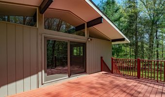 87 Pleasant Dr, Bethany, CT 06524