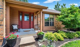 1431 Dietrich Oaks Dr, Ballwin, MO 63021
