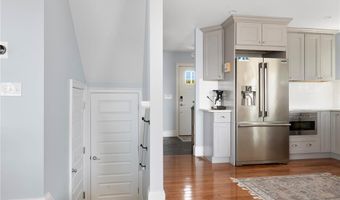 53 White Ave, East Providence, RI 02915
