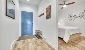570 Linden Dr, Arnolds Park, IA 51331