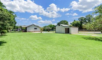 112 Young St, Youngsville, LA 70592