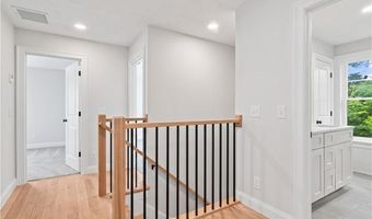 172 Pine Swamp Rd, Cumberland, RI 02864