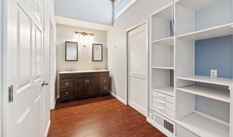 5460 White Oak Ave E339, Encino, CA 91316