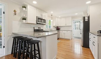 100 Hope St, East Providence, RI 02916