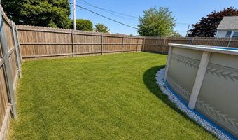 52 Tiffany St, North Providence, RI 02904