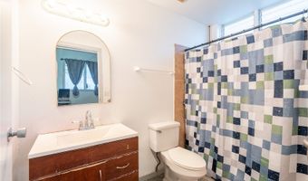 1057 Maluna St, Honolulu, HI 96818