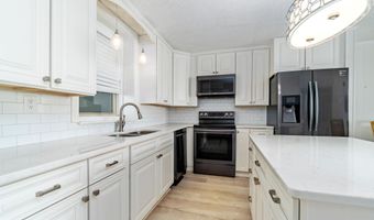 2305 W Fort Macon Rd 207, Atlantic Beach, NC 28512