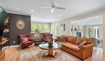 180 Ten Rod Rd, North Kingstown, RI 02852