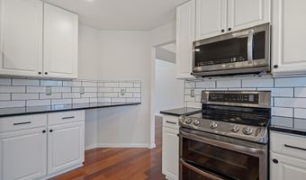 2243 Sun Valley Dr, Ann Arbor, MI 48108