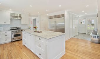 7 Waverly Rd, Darien, CT 06820
