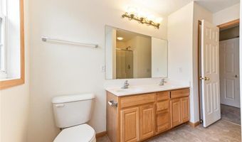 15726 Frisian Ln, Apple Valley, MN 55124