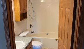 2200 Eunice Dr, Albert Lea, MN 56007