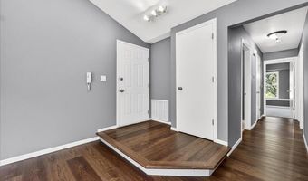 1201 Lofty Point Dr C, Ballwin, MO 63021