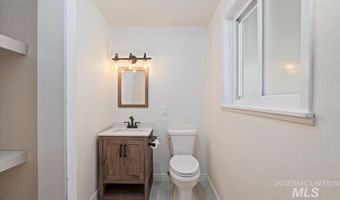 7566 S Valley Heights Dr, Boise, ID 83709