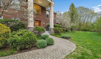 5 Millstone Ter, Bedford, NH 03110