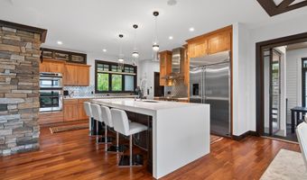 899 Skyevale NE, Ada, MI 49301