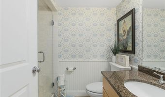 20 Narragansett Ave 602, Narragansett, RI 02882
