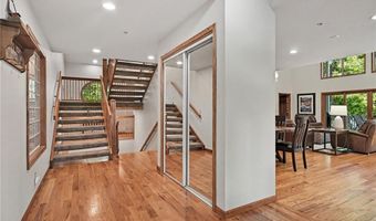 1066 Lake Viking Ter, Altamont, MO 64620