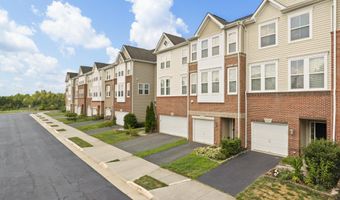 43381 RICKENBACKER Sq, Ashburn, VA 20147
