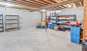 100 Windsor Dr, Alton, IL 62002