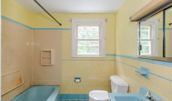 80 Westwood Rd, North Smithfield, RI 02896