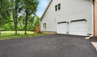 18 MONTFORT Dr, Belle Mead, NJ 08502
