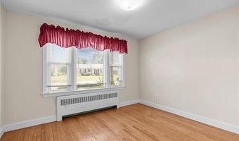 54 Frontier Rd, Warwick, RI 02889