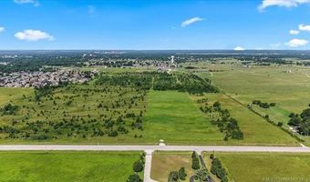 3 Bison Rd, Bartlesville, OK 74006