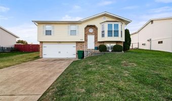 4121 Brook Ridge Dr, Arnold, MO 63010