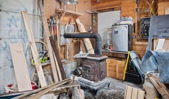 87 First County Rd, Porter, ME 04068