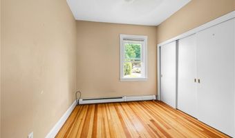1476 Plainfield Pike, Cranston, RI 02920