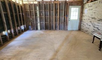 561 County Road 800, Blue Mountain, MS 38610