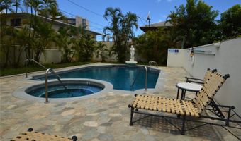1433 Kewalo St 408, Honolulu, HI 96822