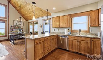946 140 83 Honeysuckle Rdg, Almond, NC 28702