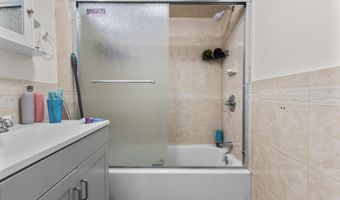 211 Norman St, Bridgeport, CT 06605