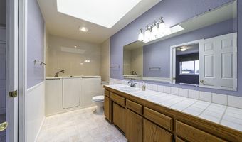 938 Cypress Point Loop, Ashland, OR 97520