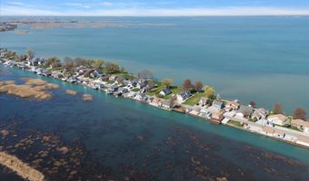 7931 Anchor Bay, Algonac, MI 48001