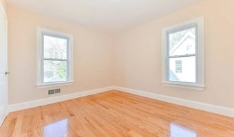31 Chipman St, Boston, MA 02124