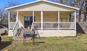 204 S Wickham St, Alvord, TX 76225