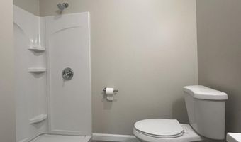 10 W Bates St, Auburn, ME 04210