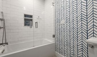 50 Kenyon Ave, East Greenwich, RI 02818