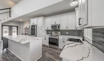 460 Rolling Hills Blvd, Alvord, TX 76225
