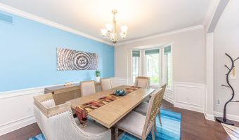 2376 Westbrooke Cir S, Ann Arbor, MI 48105