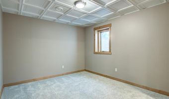 102 206th St, Alden, WI 54026