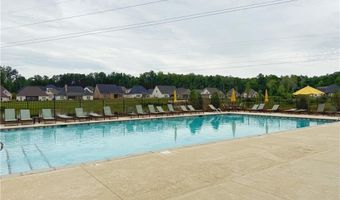 2527 FARMVILLE LAKES Dr, Auburn, AL 36830