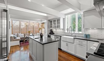 3825 INGOMAR St NW, Washington, DC 20015